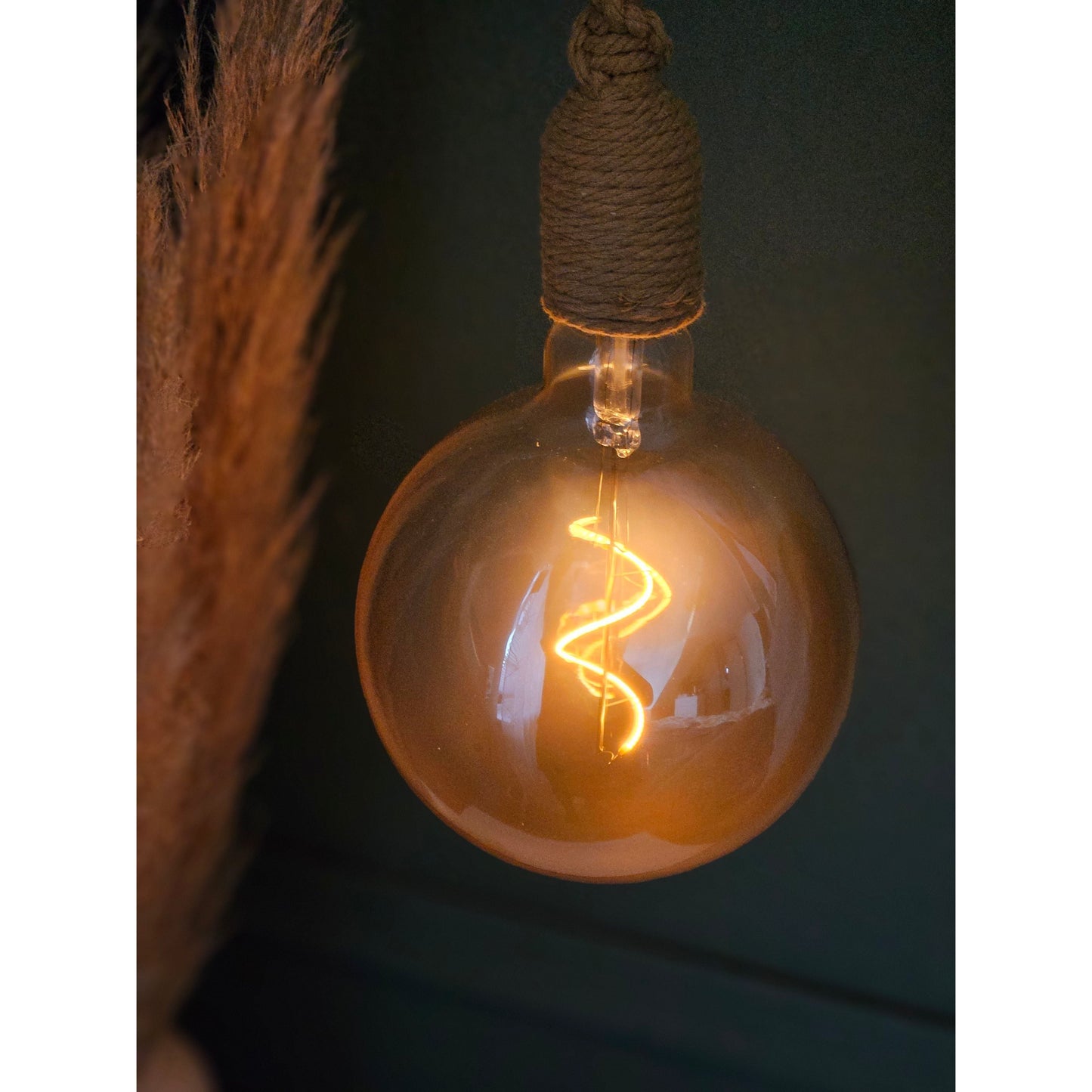 Batteriebetriebene LED Hängelampe mit Timer und Fernbedienung