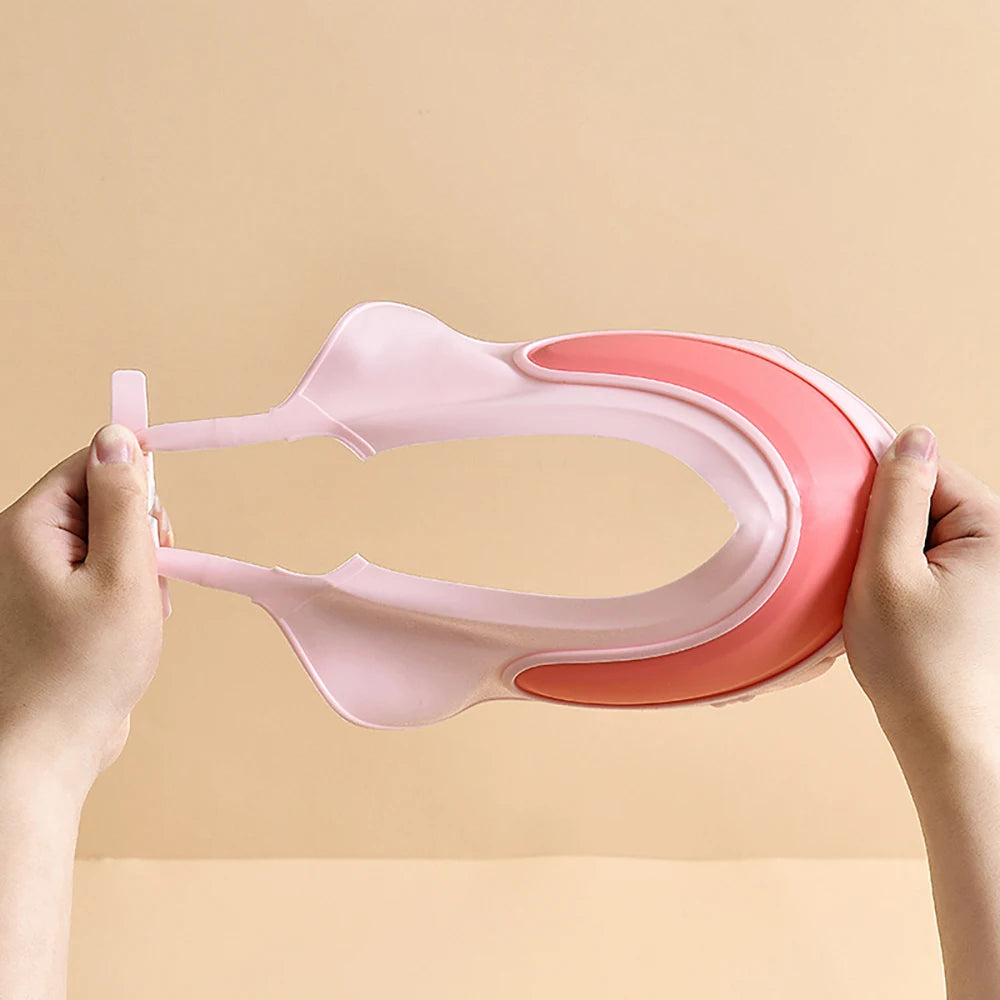 Stressfreies Baby-Baden: Einstellbare Shampoo Kappe mit Ohrschutz