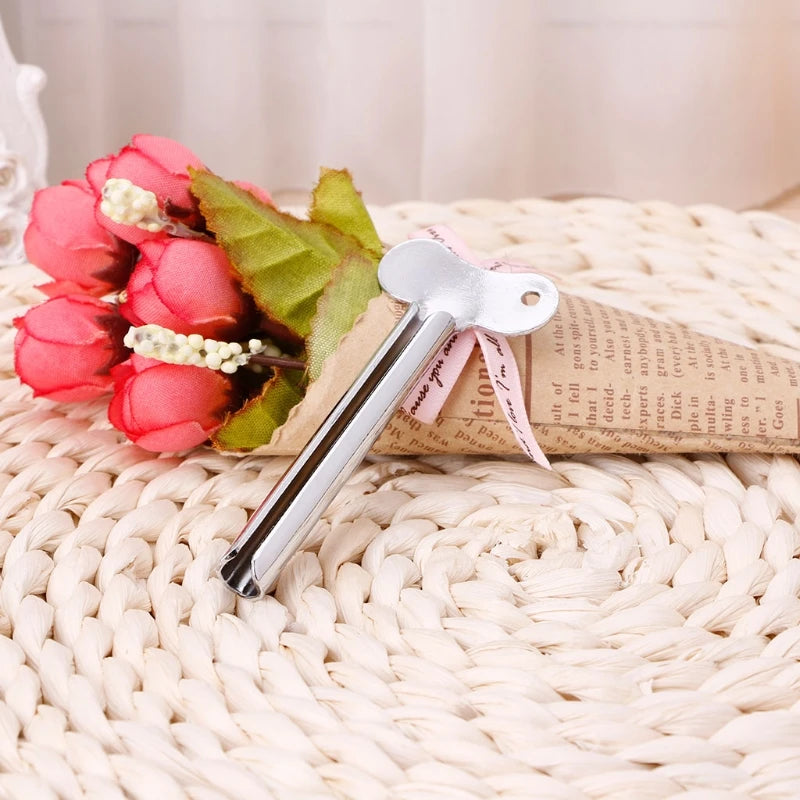 Praktischer Edelstahl Squeezer für einfache Dosierung