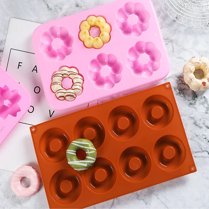 Vielseitige Silikon Backform für 3D Donuts Muffins Desserts