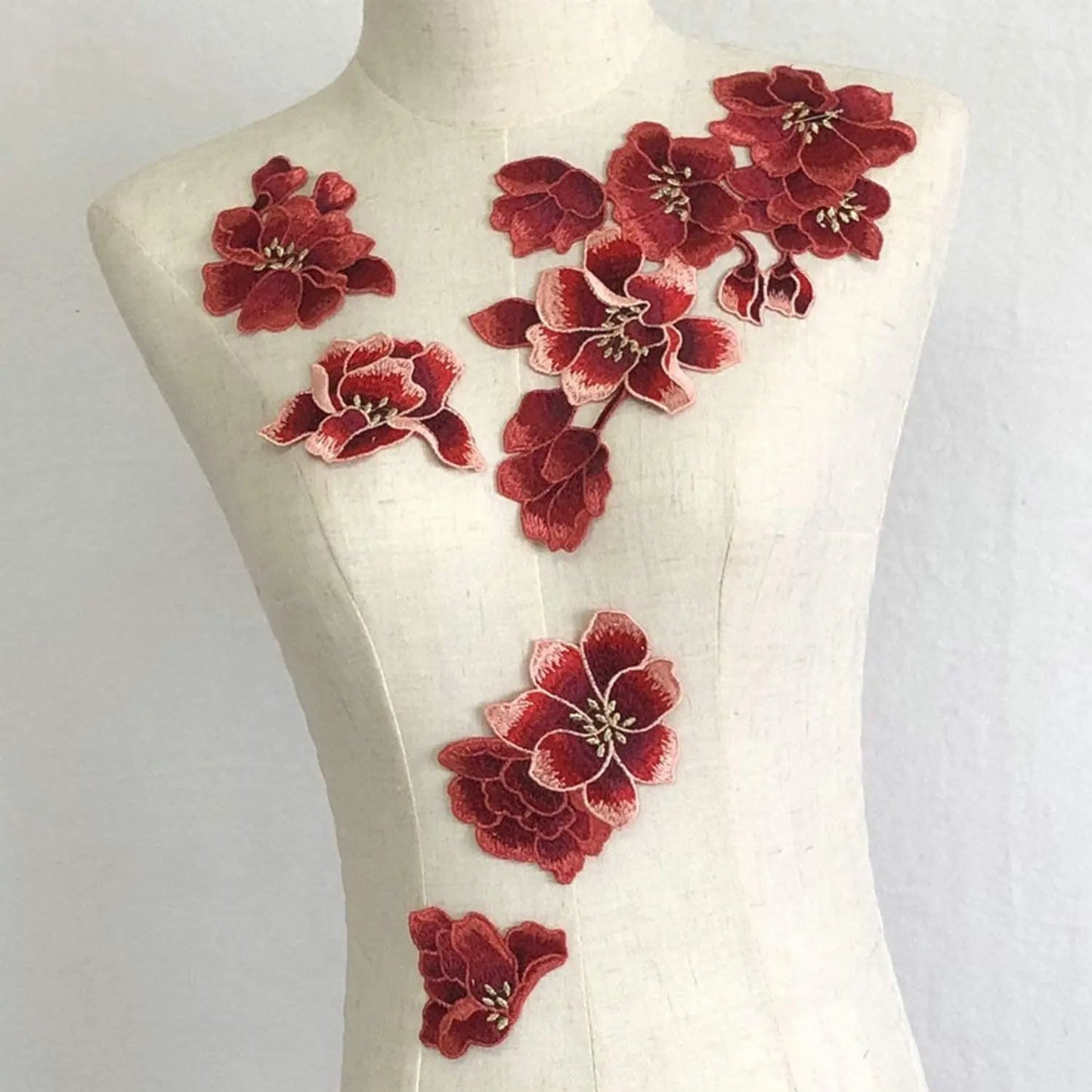 Rote Pflaumenblüten Stickerei Patches 5er-Set zum Aufnähen