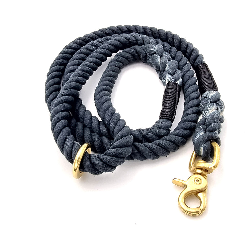 Gedrehte Baumwoll Hundeleine mit Messingkarabiner und Zubehörring