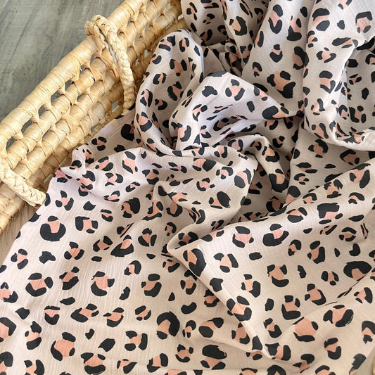 Weiches Musselintuch Leomuster für Baby und Mama