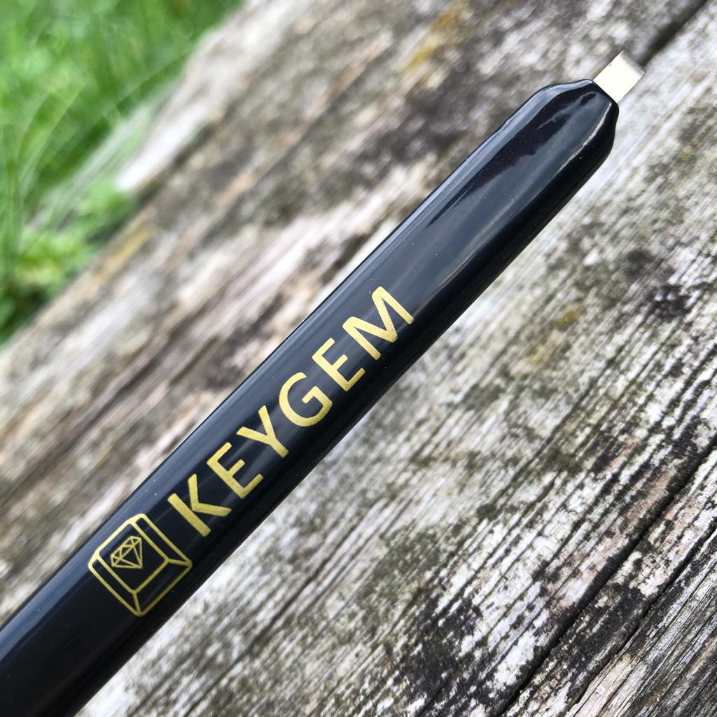 Praktischer Werkzeuggriff zum einfachen Wechseln von Schaltern