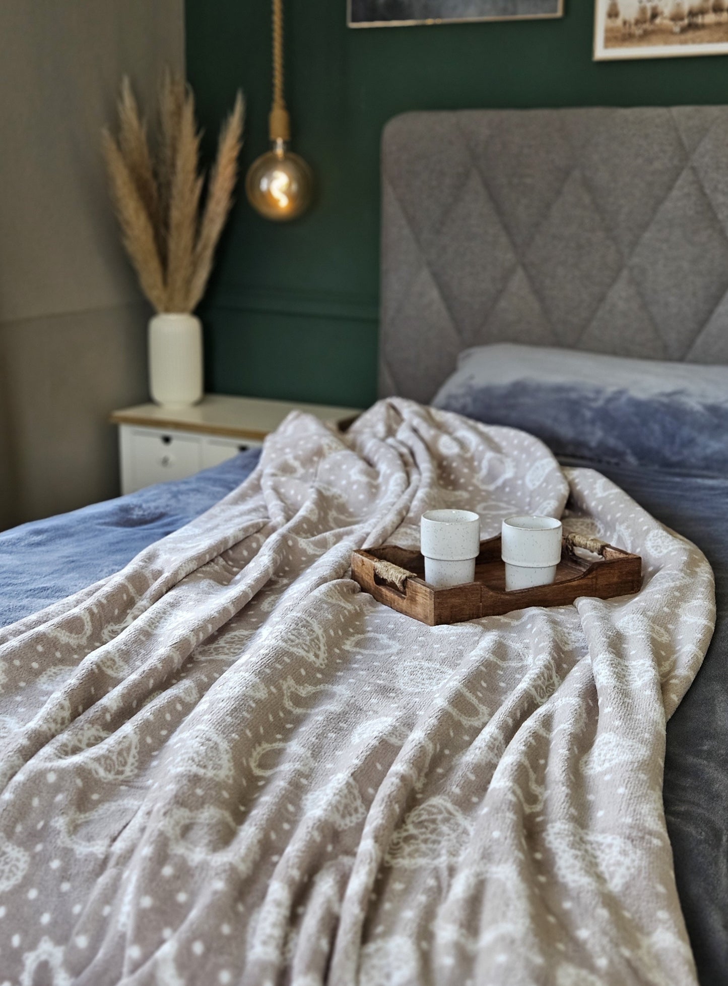 Kuscheldecke Herzen 150x200 cm Creme Grau Beige Rot Wohndecke