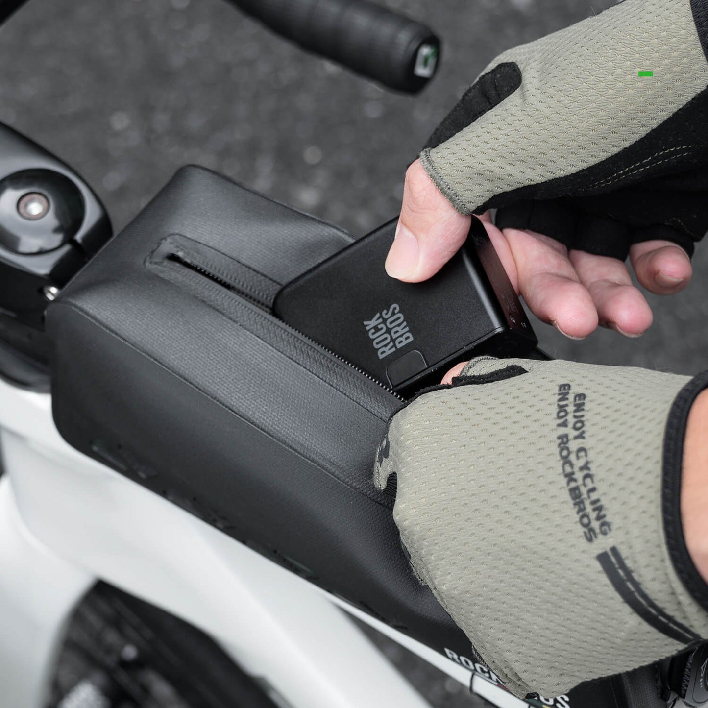 ROAD TO SKY 100 % Wasserdicht Oberrohrtasche 1 L