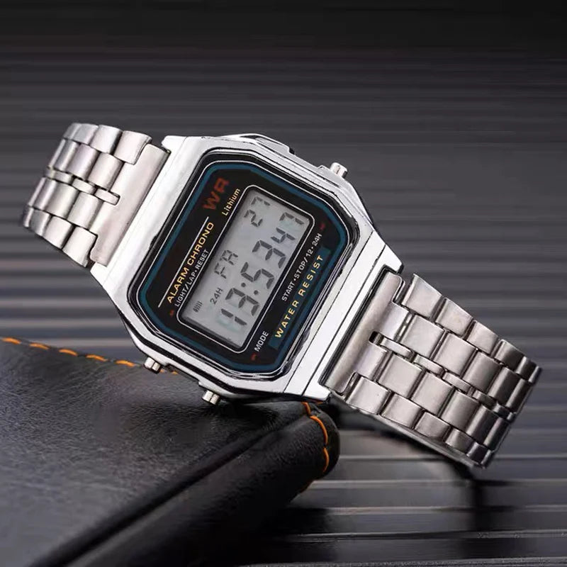 Digitale Retro Sportuhr mit LED Stahlband für Damen Herren Gold Silber