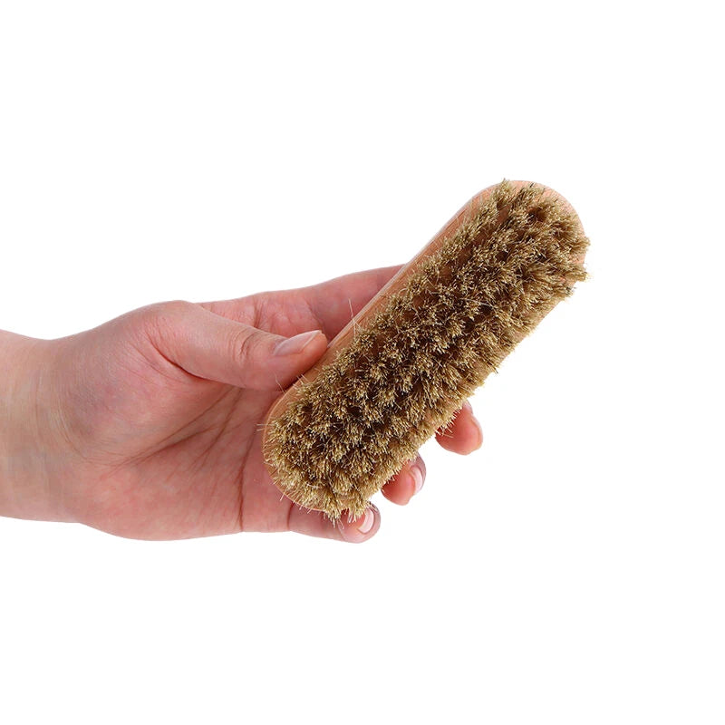 Professionelle Schuhpflegebürste mit natürlichen Borsten und Holzsockel