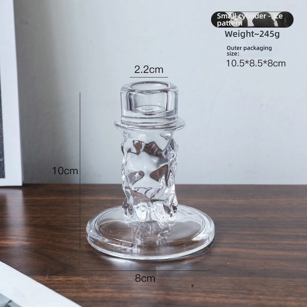 Transparenter Kerzendochthalter aus Glas als stilvoller Tischkerzenständer