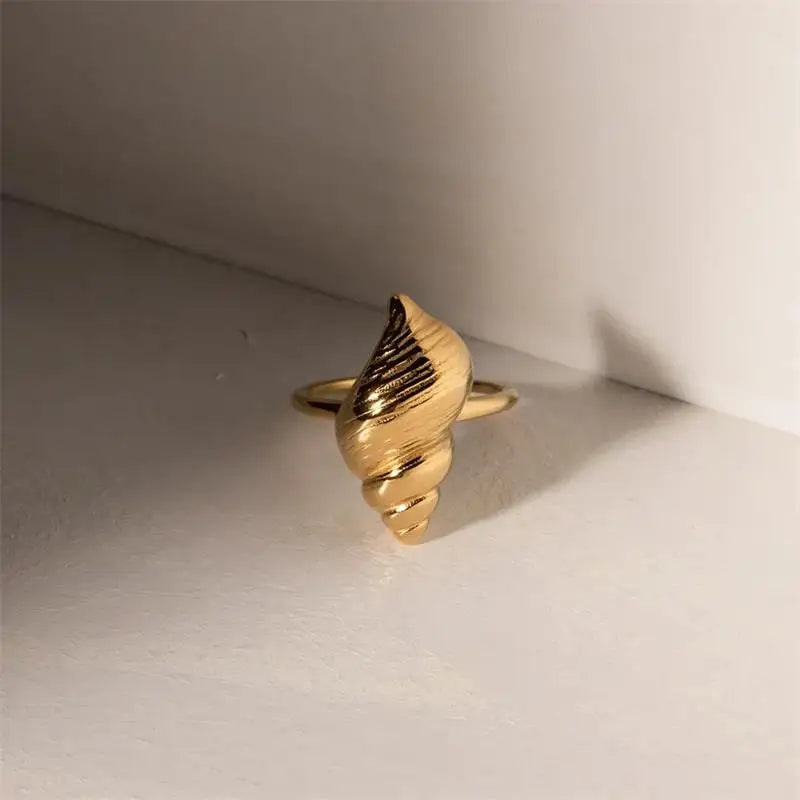 Dicke Edelstahl Muschel Ohrstecker Bolzen mit 18K Vergoldung