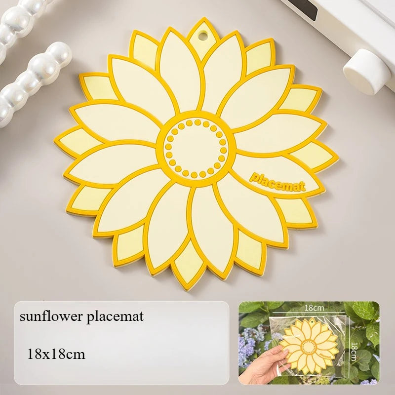 Eleganter Tischschutz: Hitzebeständiger Silikon Untersetzer in Blütenform