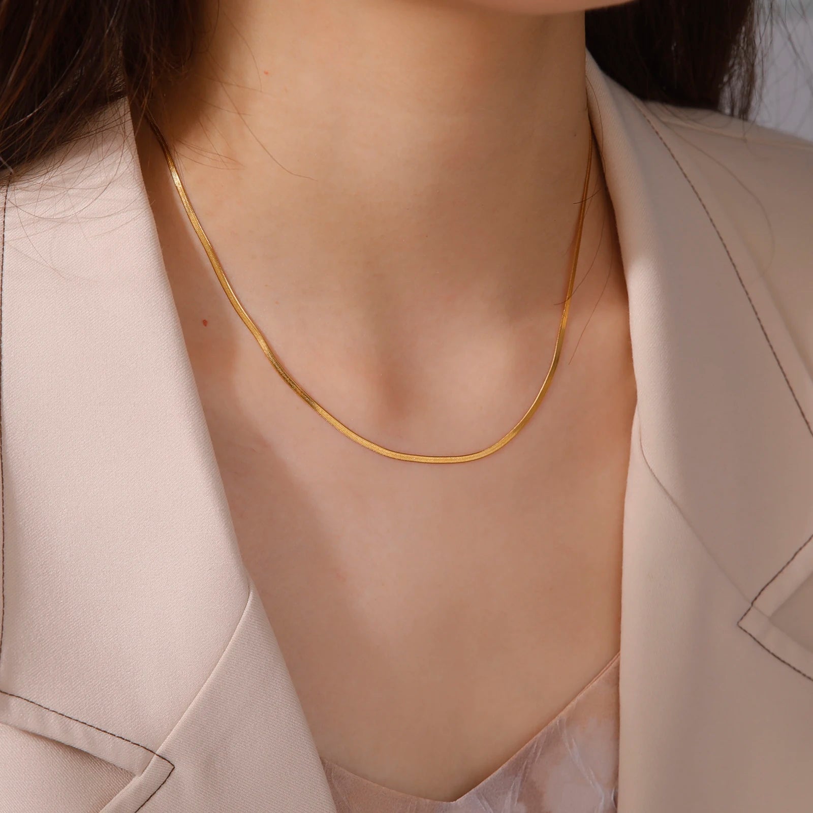 Elegante Edelstahl Schlangenkette für Damen und Herren in Goldfarbenem Design-Yabubest - Home & More