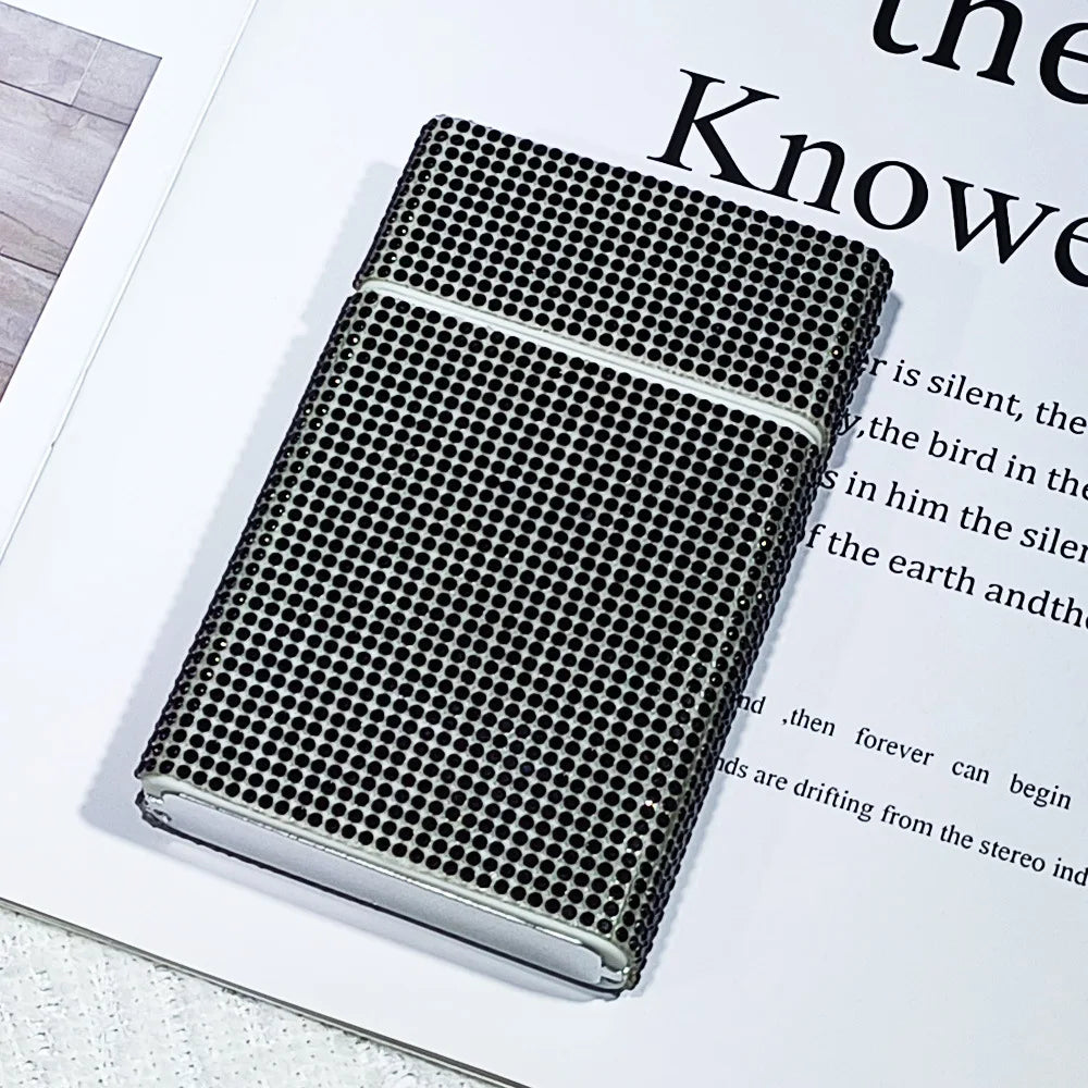 Elegantes personalisiertes Damen Zigarettenetui mit Diamantbesatz