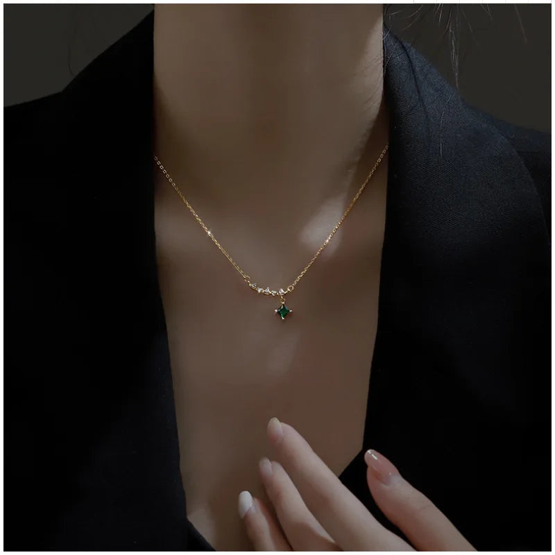 Smaragd Zirkon Lächeln Bogen Halskette für Frauen Hochzeit Party