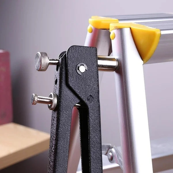 150-teiliges Nietmutter Set mit Zangen und Dorne für Metallarbeiten