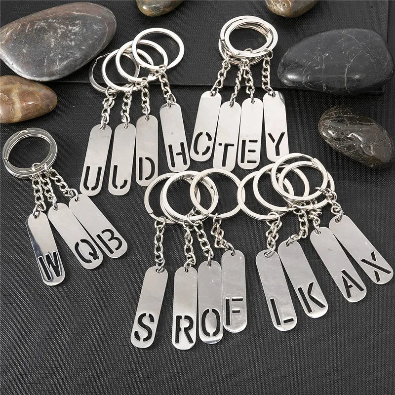 Edelstahl A-Z Buchstaben Schlüsselanhänger Metall Charm Unisex Geschenk
