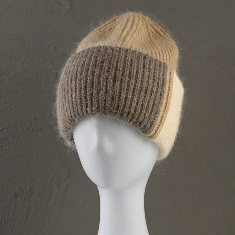 Weiche warme Damen Wintermütze aus Kaninchenwolle gestrickt