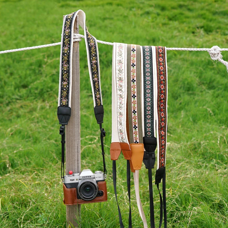 Breiter Vintage Kameragurt mit Blumenmuster für DSLR Kompatibel