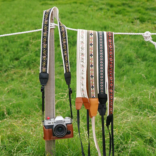 Breiter Vintage Kameragurt mit Blumenmuster für DSLR Kompatibel