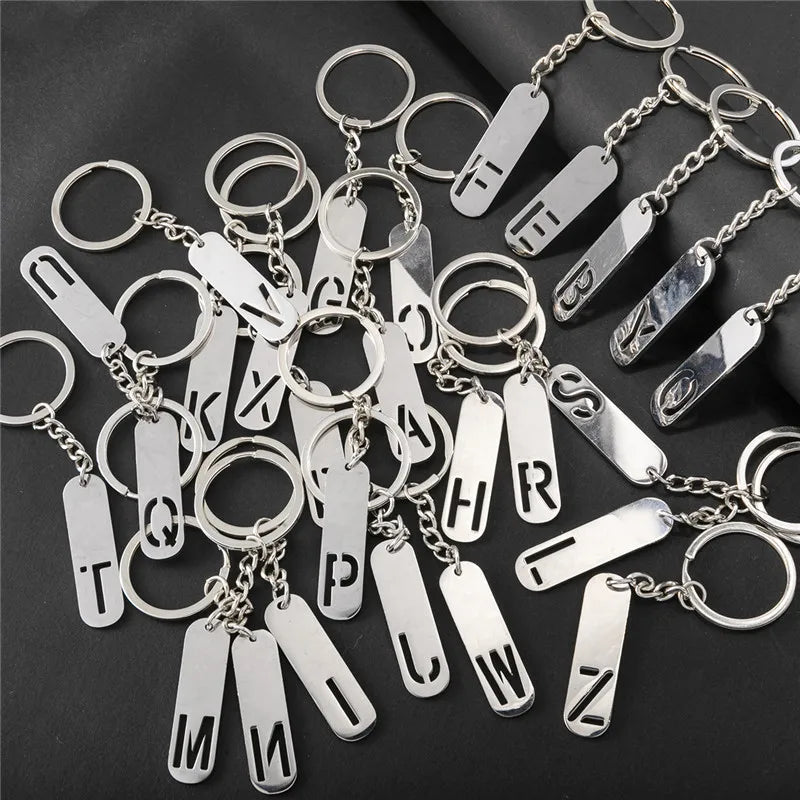 Edelstahl A-Z Buchstaben Schlüsselanhänger Metall Charm Unisex Geschenk