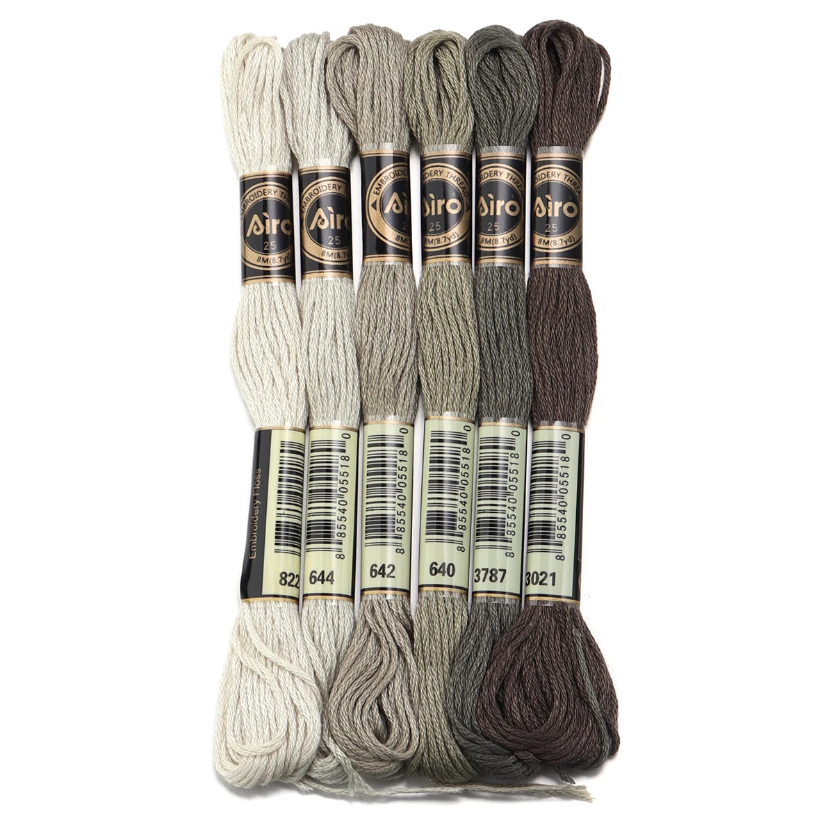 Umfangreiches Set Stickgarn für Handarbeiten mit bunten Farben