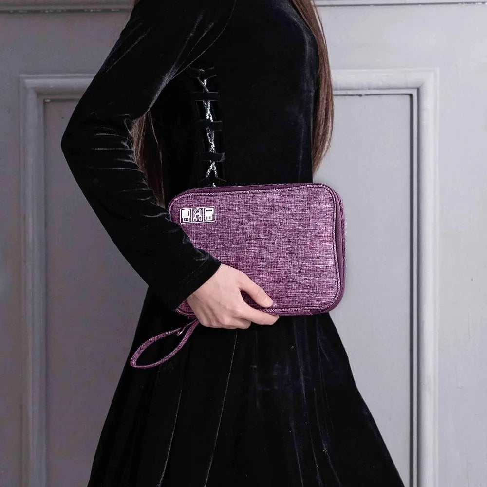 Tragbarer Elektronik Organizer für Kabel und Zubehör auf Reisen