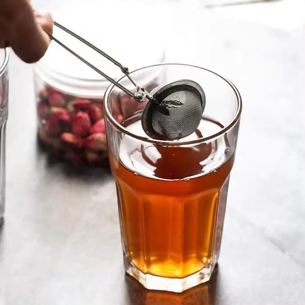 Wiederverwendbarer Edelstahl Teeei Sieb mit Griff für perfekten Tee