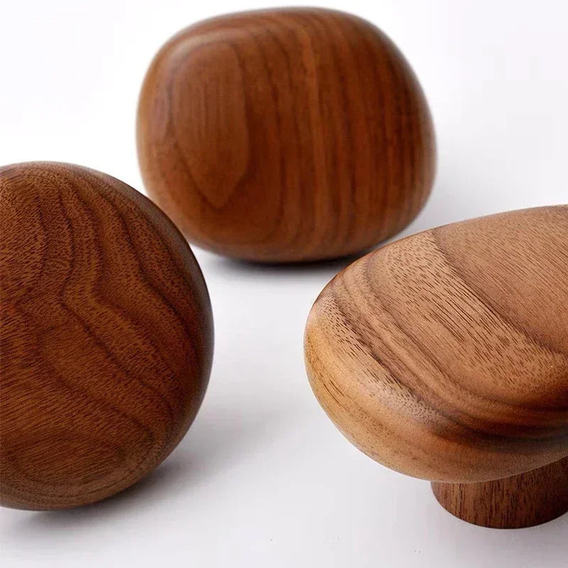 Skandinavischer Wand-Kleiderhaken mit Massivholzgriff für Tür und Schrank