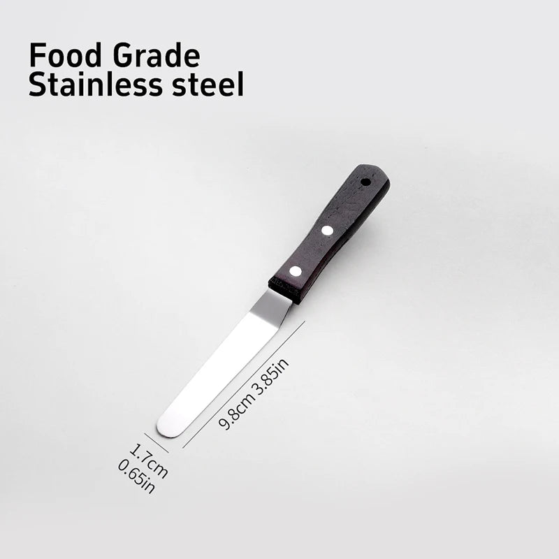 Robuster Edelstahl Backspachtel mit Holzgriff für perfekte Kuchen