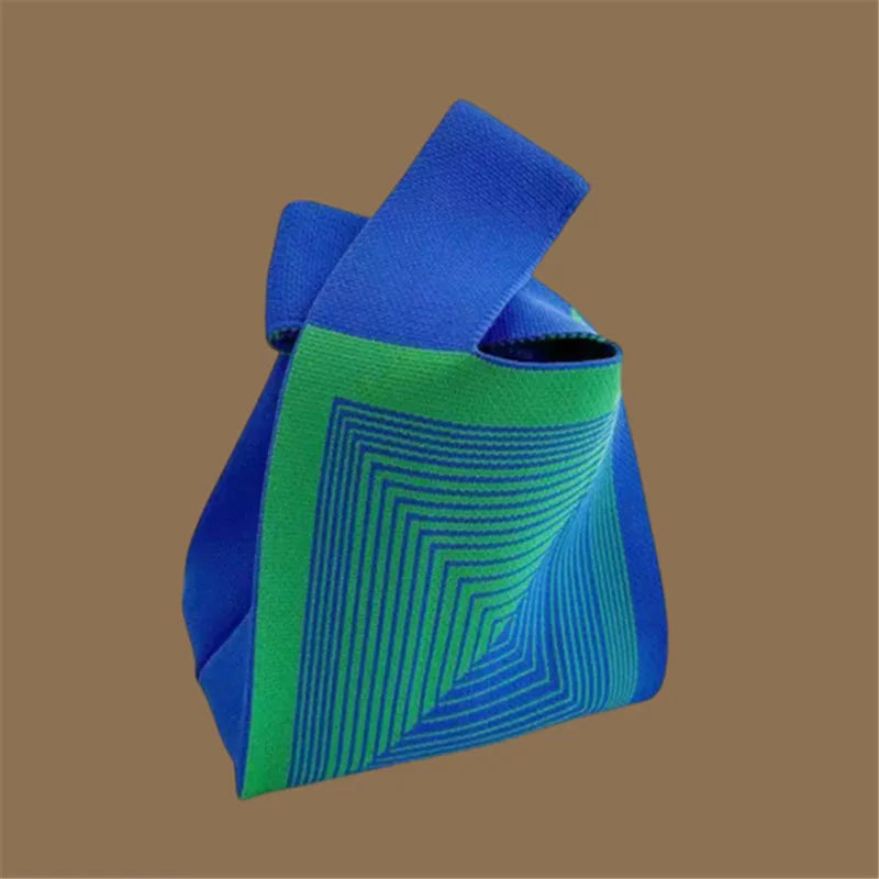 Handgefertigte kleine gestrickte Handtasche für Damen, vielseitig und leicht