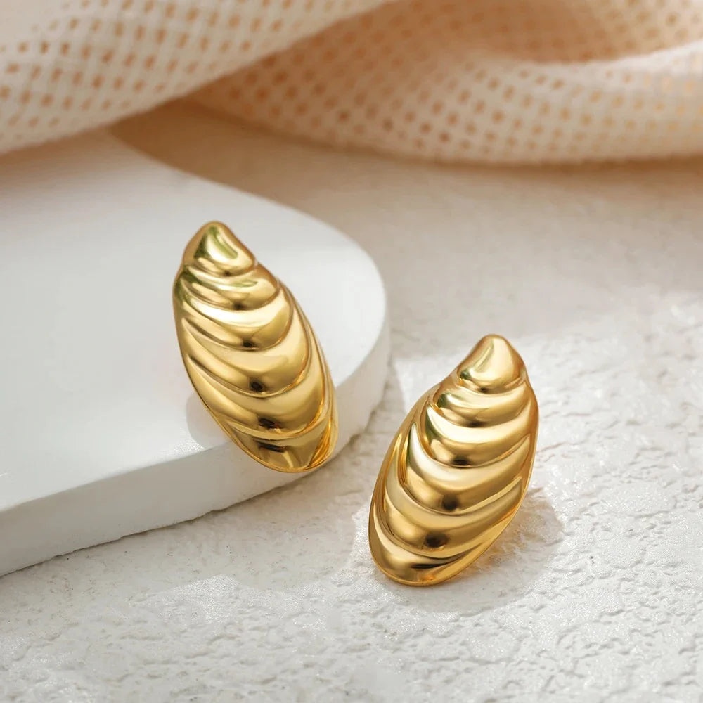 Dicke Edelstahl Muschel Ohrstecker Bolzen mit 18K Vergoldung