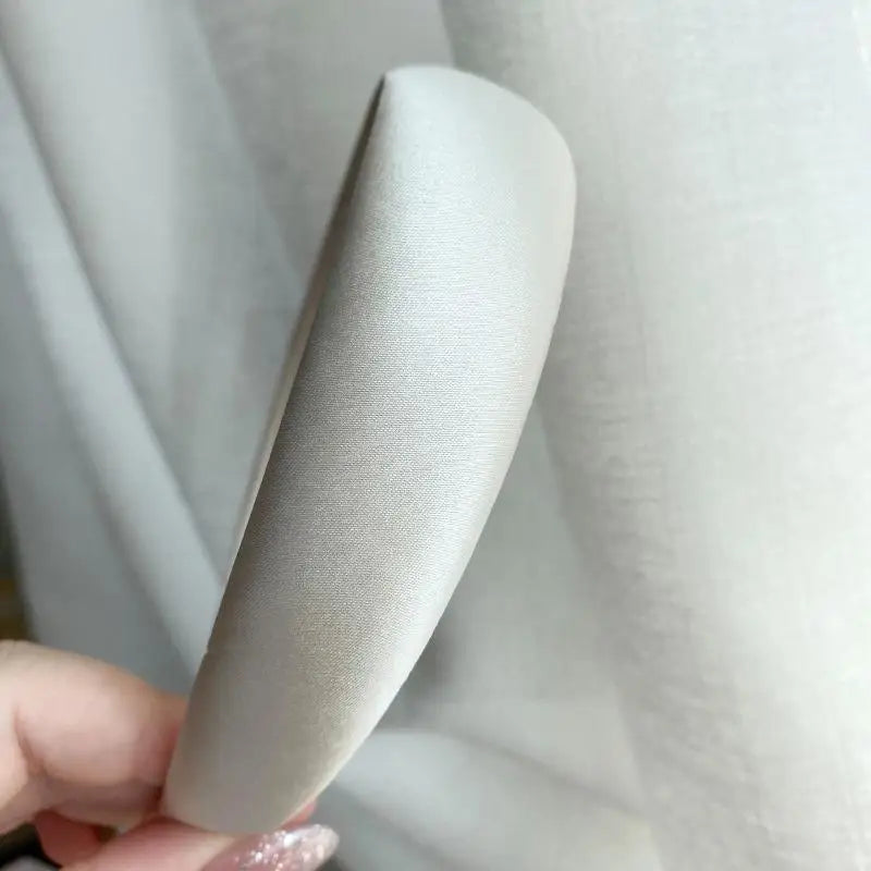 Elegantes Vintage Samt Stirnband mit Kronendekor für Damen und Herren