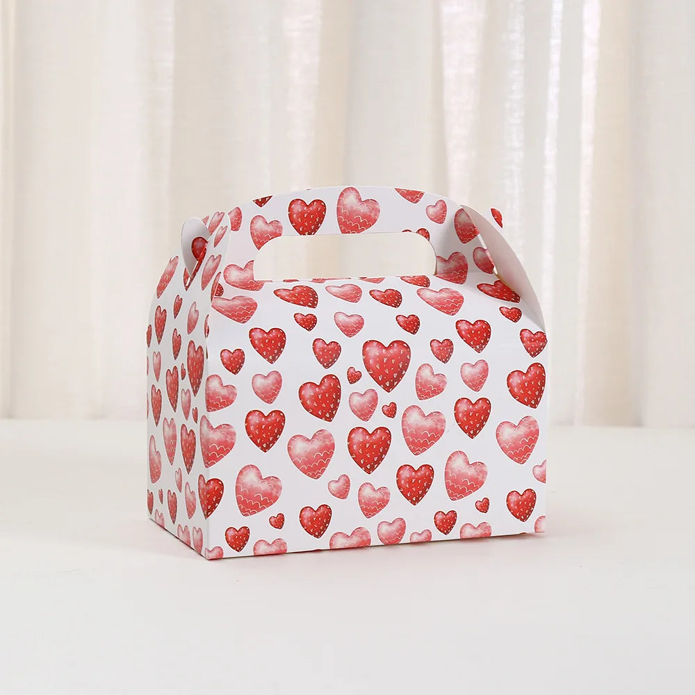 Zauberhafte Geschenkboxen mit Herzmuster für Süßes und Gastgeschenke