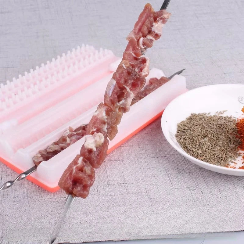 Multifunktionaler Grillspießmacher für Fleisch und Gemüse