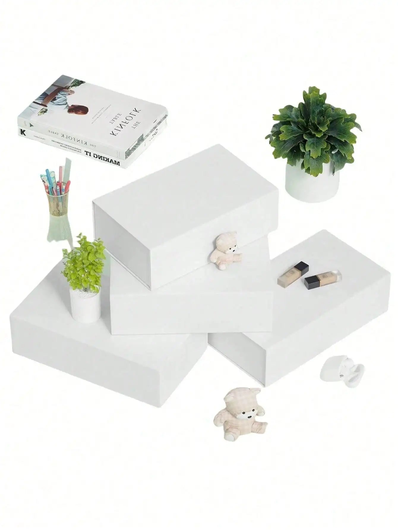 Faltbare weiße Geschenkbox mit Magnetschnalle und Deckel rechteckig