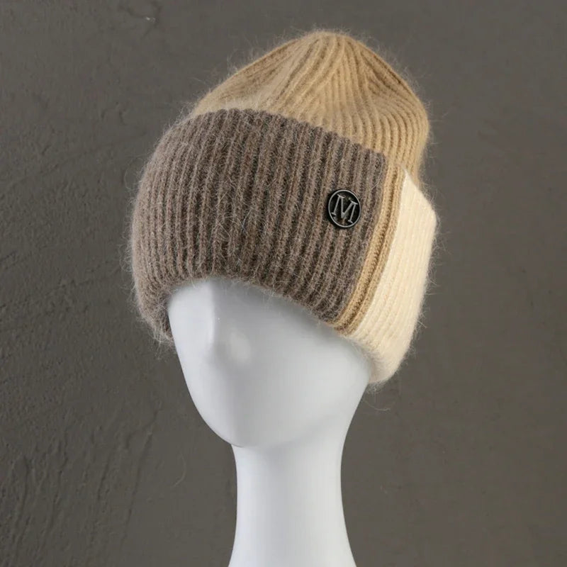 Weiche warme Damen Wintermütze aus Kaninchenwolle gestrickt