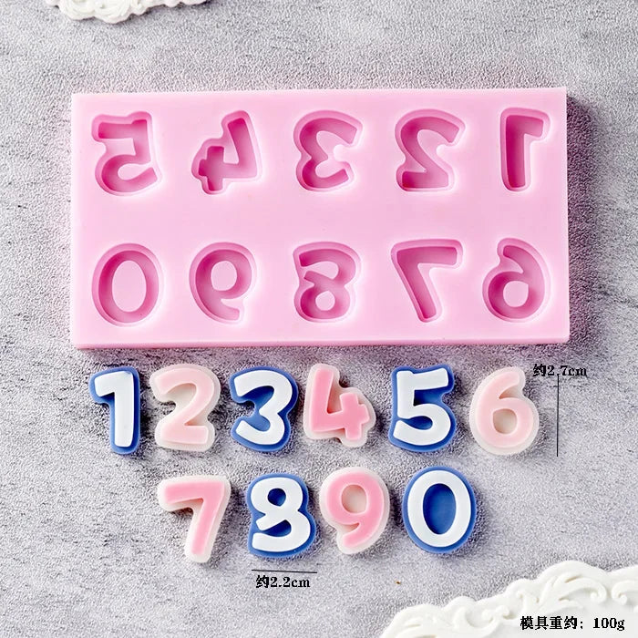 Vielseitige 3D-Silikonform: Zahlen - Buchstaben für Backen - Basteln
