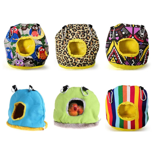 Rundes Plüsch-Vogelnest für warme Wintertage