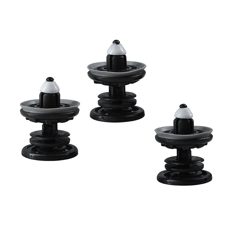 Praktische Befestigungsclips für Innentürverkleidung im Automobil