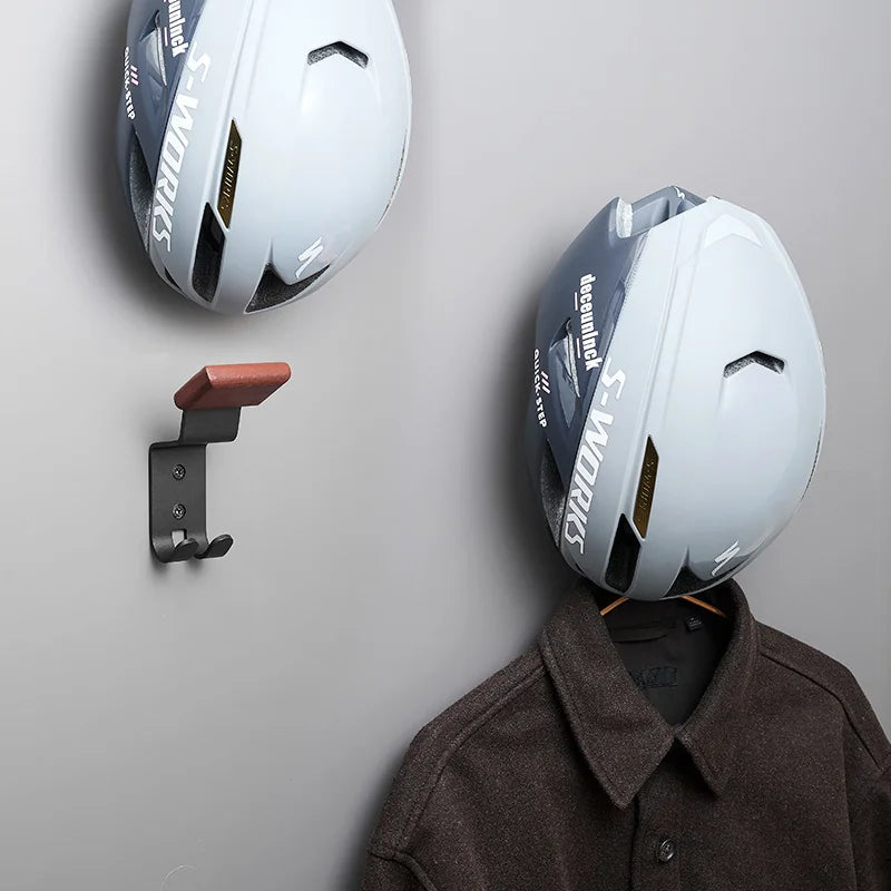 Bohrmontierter Motorradhelmständer aus Holz und Kohlenstoffstahl-Yabubest - Home & More