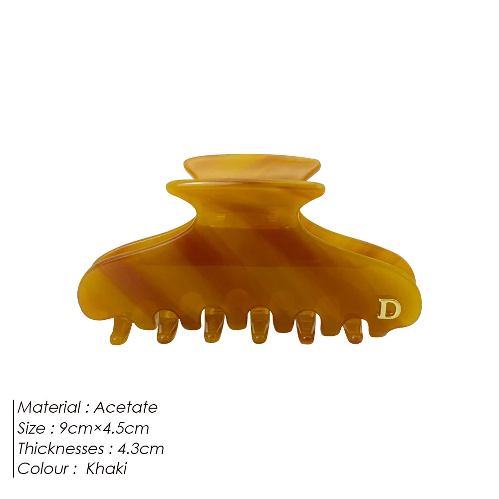 Attraktive mehrfarbige Haarspangen für stilvolles Styling