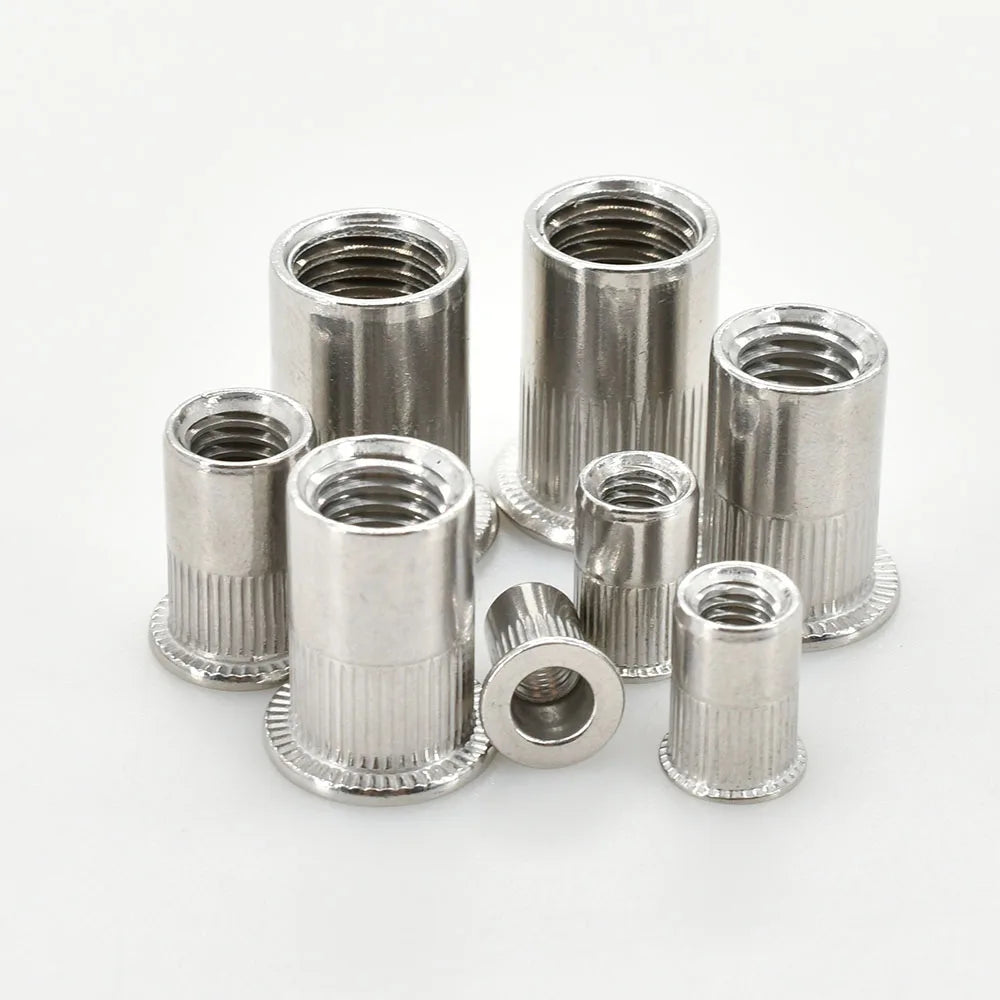 Flache Nietmutter aus Kohlenstoffstahl und Edelstahl in vielfältigen Größen