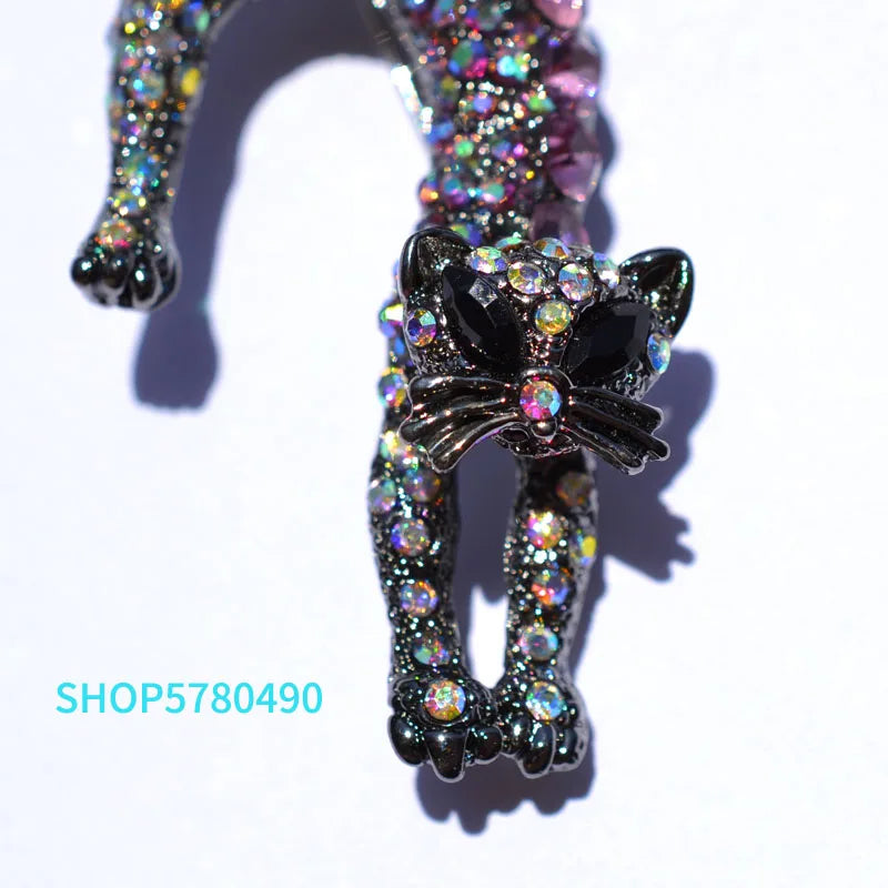 Elegante Katzenbrosche mit Strass für modische Damen