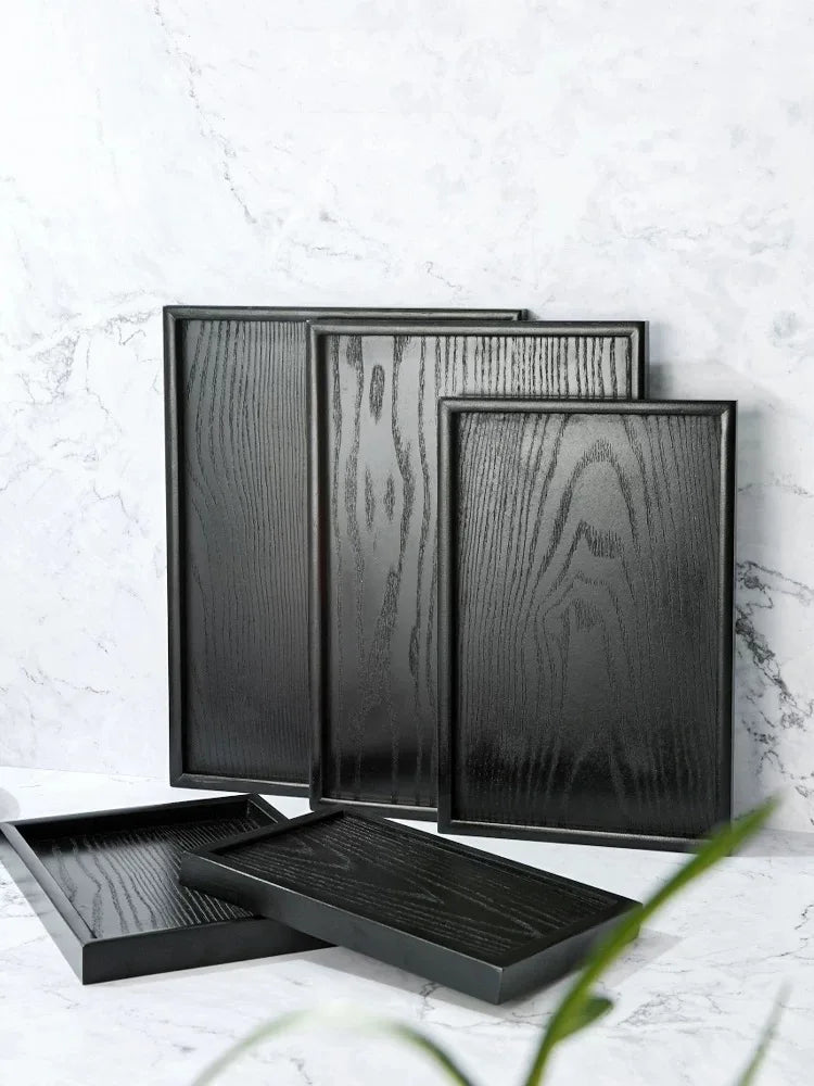 Japanisches schwarzes Holztablett für vielseitigen Gebrauch