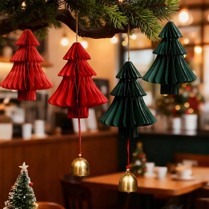 Gehäkelter Weihnachtsbaum Anhänger aus Textil für festliche Deko