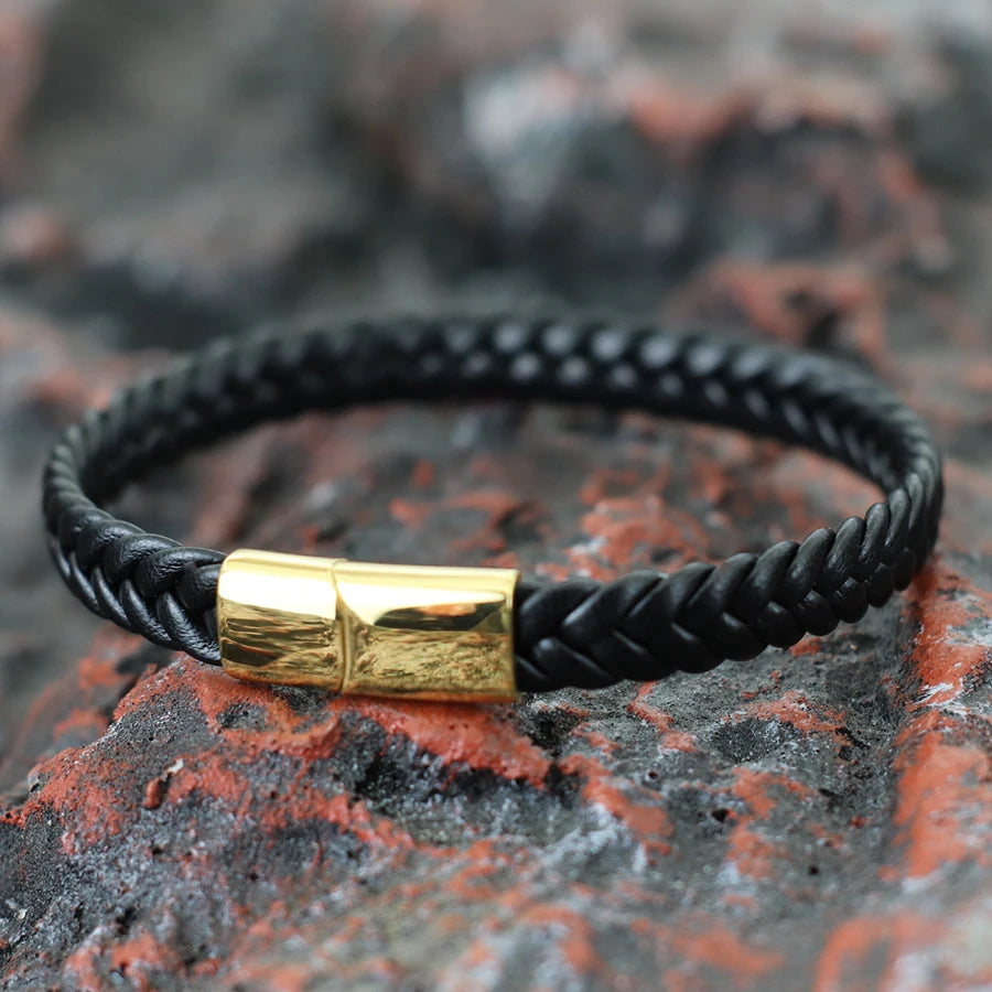 Lederarmband Herren mit Edelstahl Magnetverschluss HipHop Wrap 20,5cm