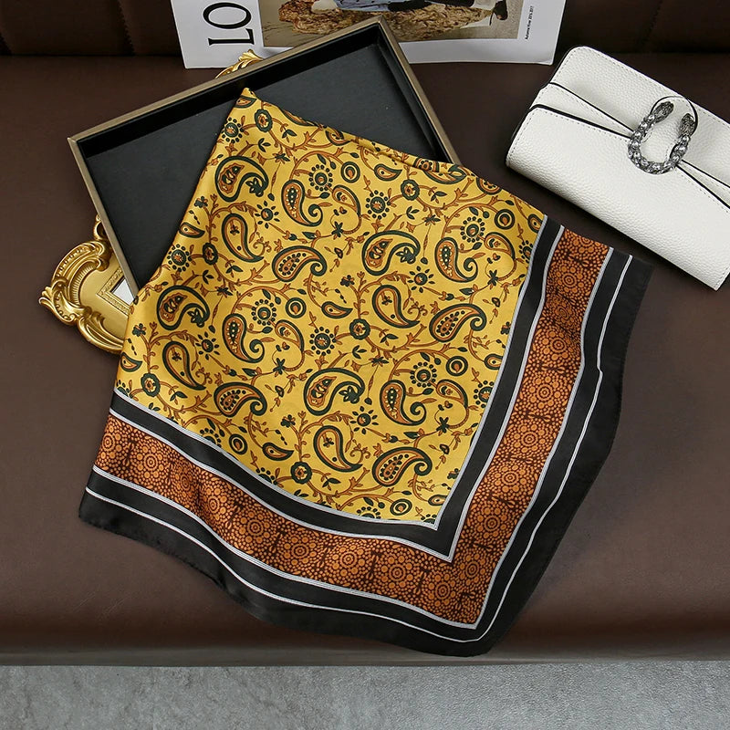 Modischer 70 x 70 cm Damenschal mit Paisley-Druck-Yabubest - Home & More