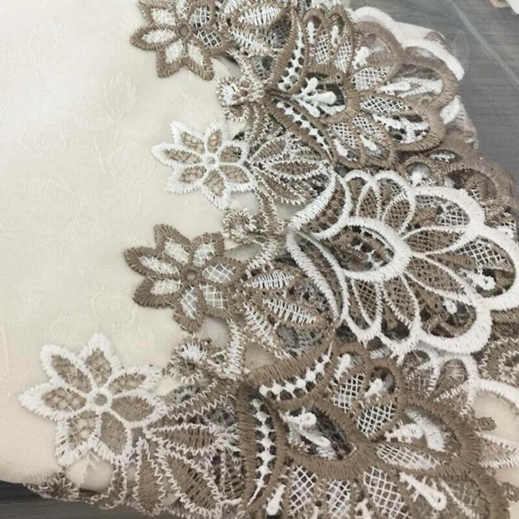 Runde Spitzen Tischdecke mit Blumenmuster – Staubschutz & Dekoration 4 Größen
