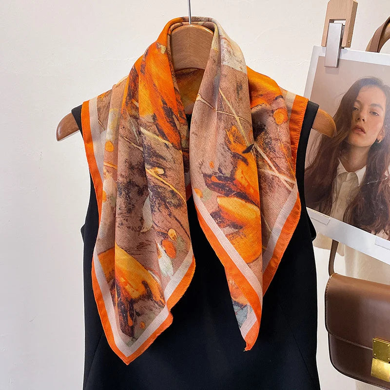 Vielseitiges Halstuch mit Druckmuster für Damen und alle Jahreszeiten