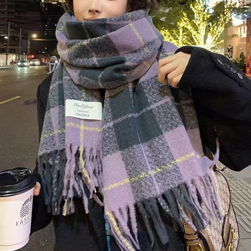 Weicher warmer Schal als vielseitiger Joker für Herbst und Winter